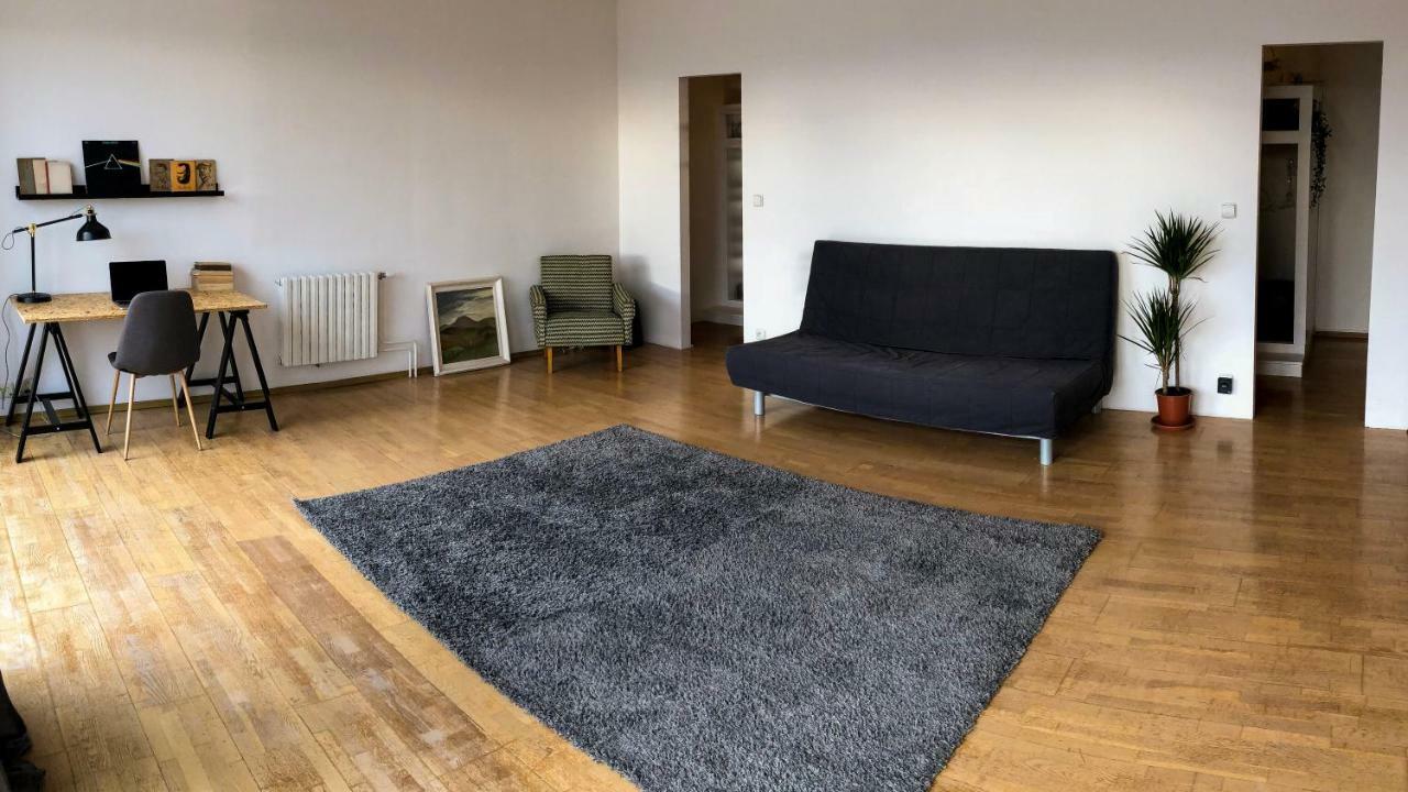 Hotel Chill House à Bratislava Extérieur photo